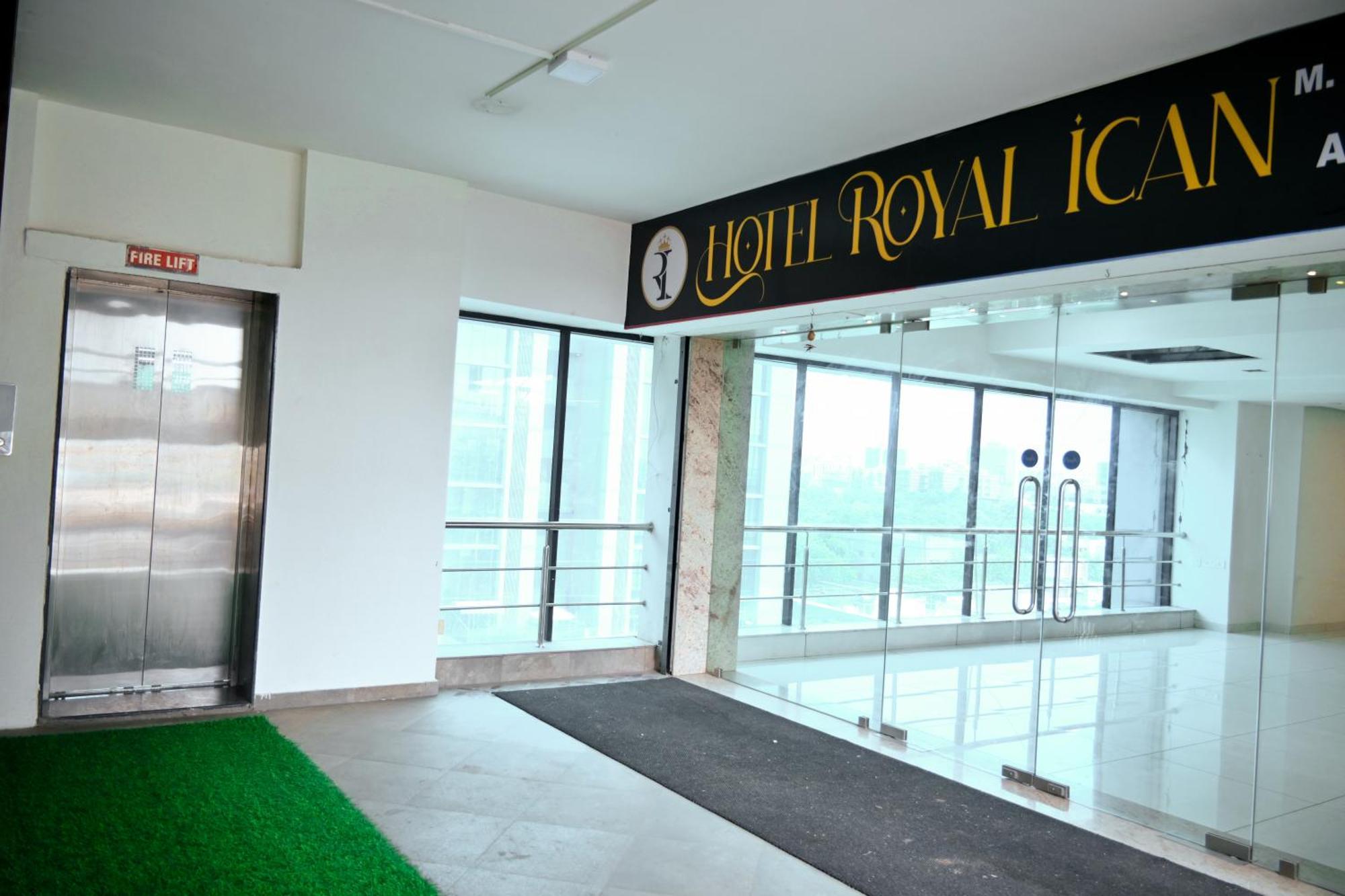 Hotel Royal Ican Sindhubhavan Road Ahmedabad Extérieur photo